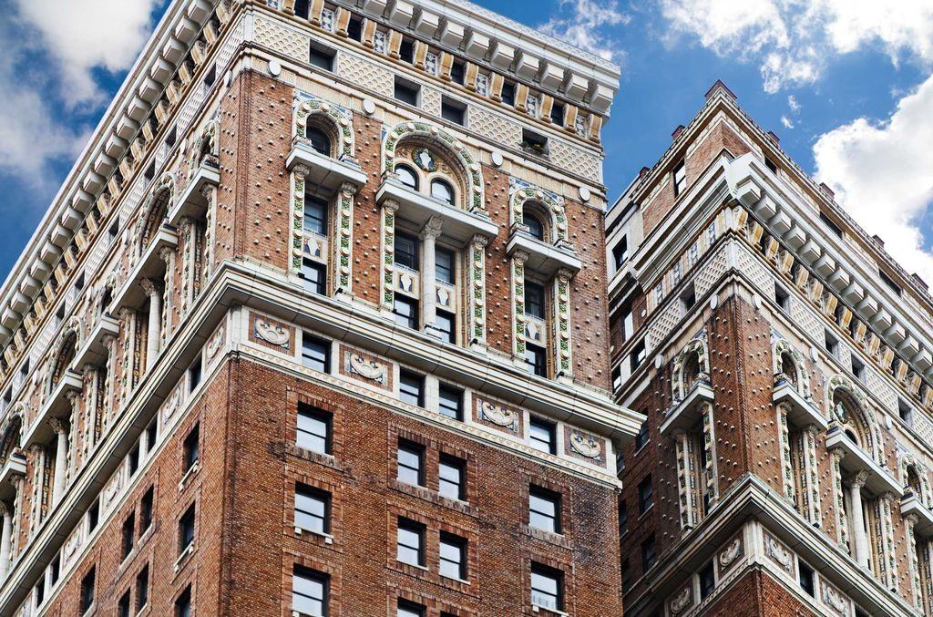 Herald Towers - Photo 2 of 8