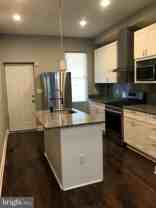 437 E Lorraine Ave - Photo 1 of 1