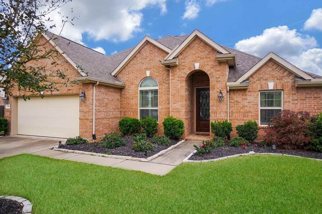 13314 Edison Trace Ln - Photo 3 of 48