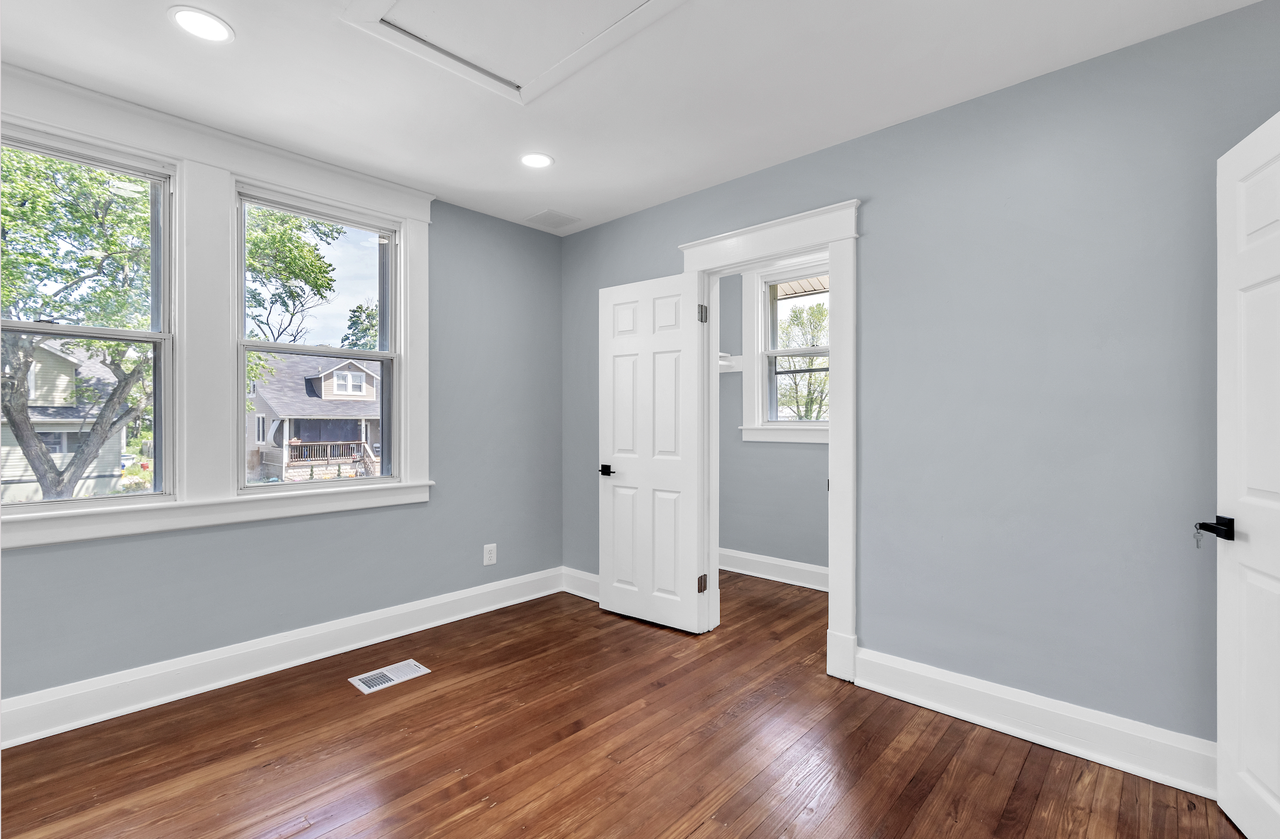 4109 Wilke Ave - Photo 2 of 9