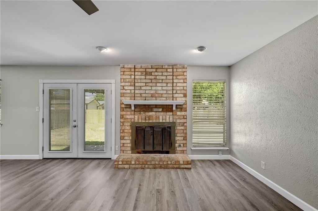 906 Cactus Dr - Photo 3 of 25