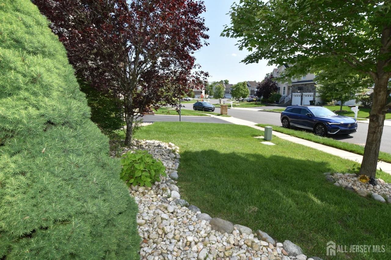 3 Maxwell Rd - Photo 3 of 42