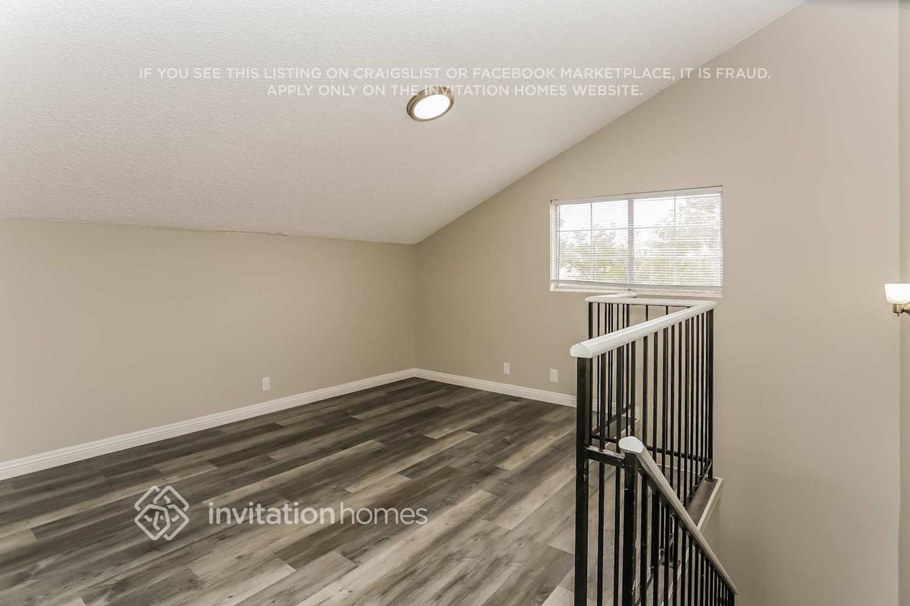 3749 Broadriver Dr - Photo 5 of 14