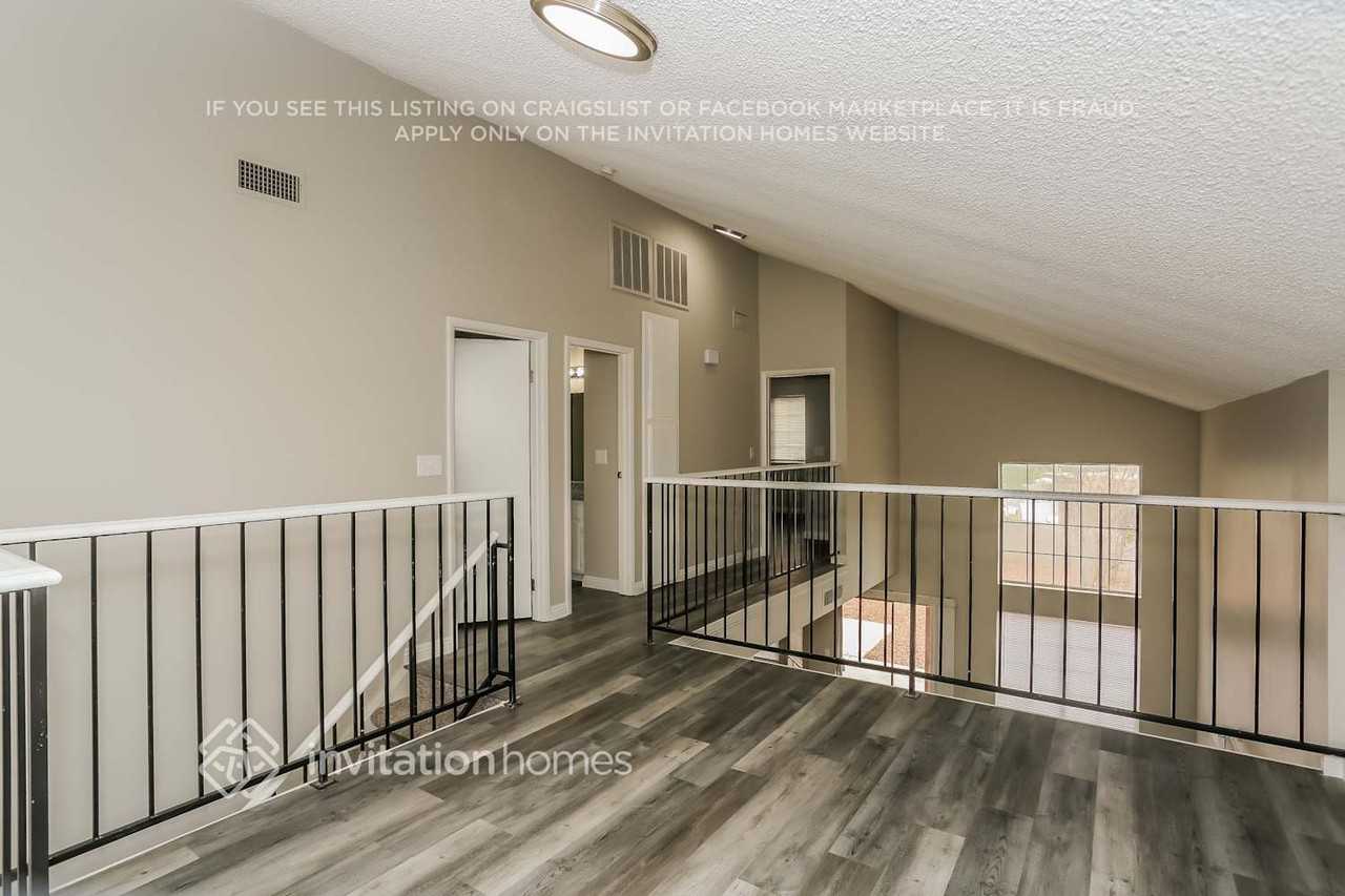 3749 Broadriver Dr - Photo 6 of 14