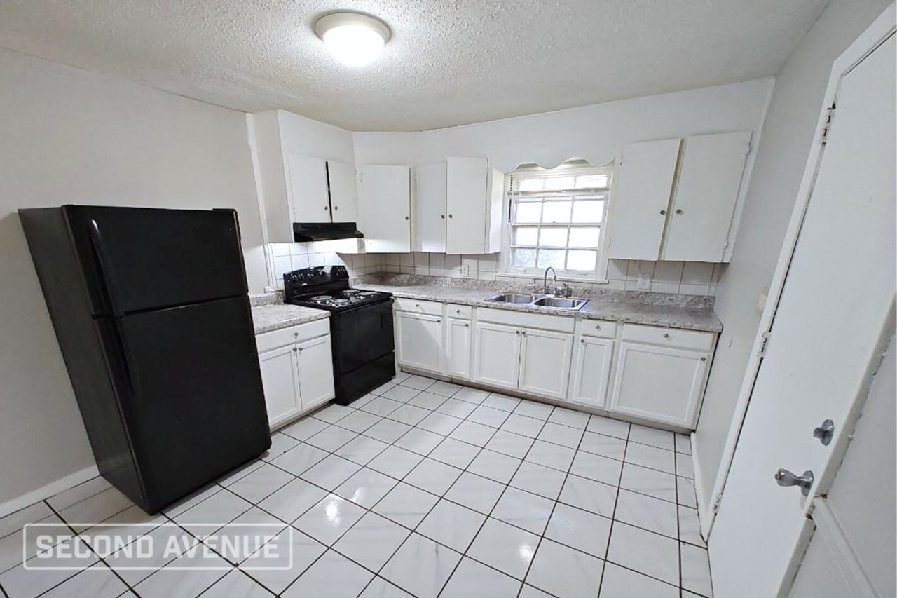 438 Tupelo Rd - Photo 2 of 13
