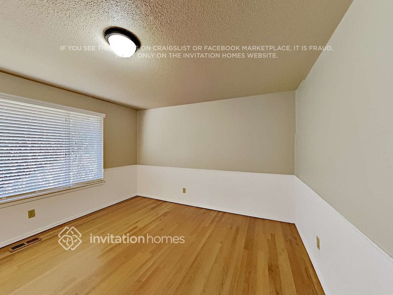 617 S 301st St - Photo 6 of 28