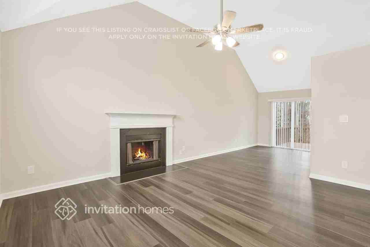 4194 Morningside Cir - Photo 4 of 22