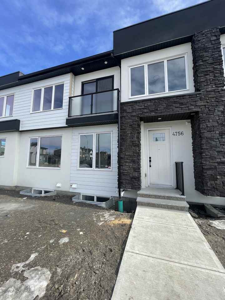 4752 83 STREET NW - Photo 2 of 50