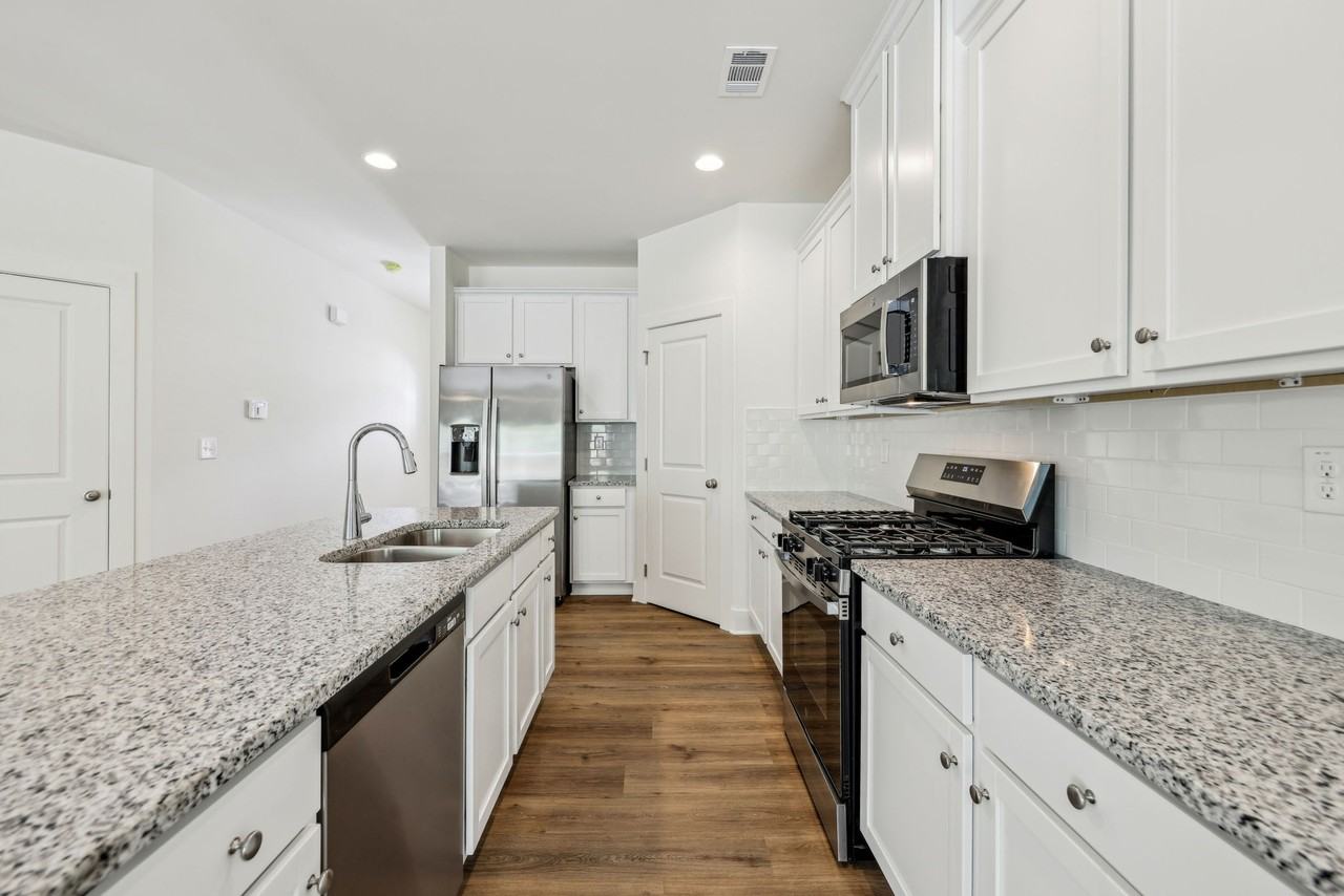 Parkway Pointe - Photo 5 of 46