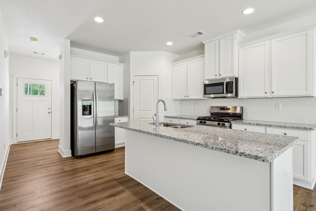 Parkway Pointe - Photo 6 of 46