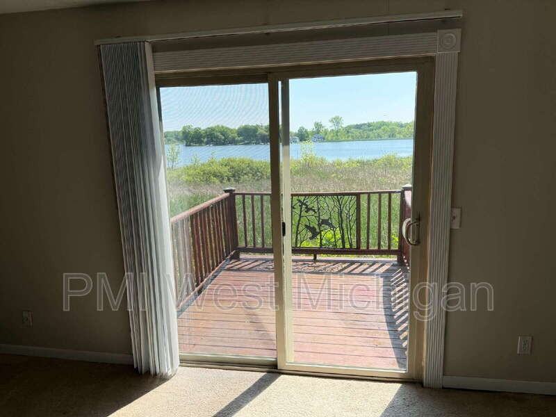 5864 Shaw St #3 - Photo 5 of 23