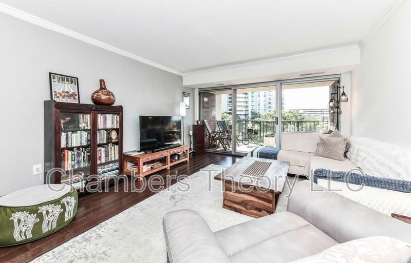 1300 Army Navy Dr #817 - Photo 4 of 26