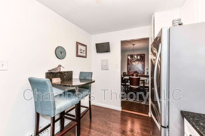 1300 Army Navy Dr #817 - Photo 5 of 26