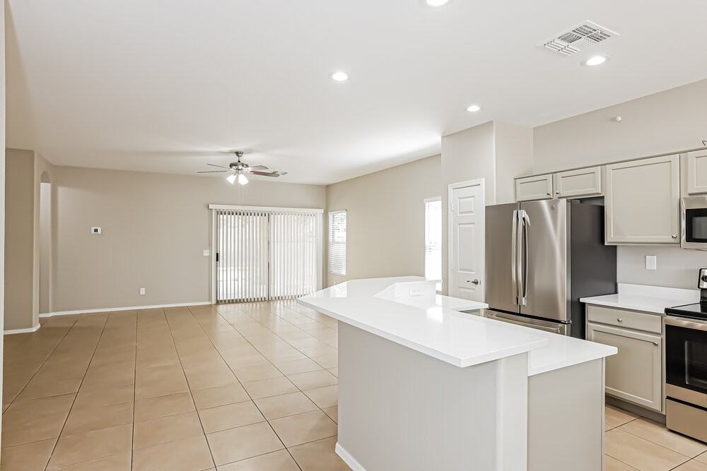 12857 W Apodaca Dr - Photo 6 of 16
