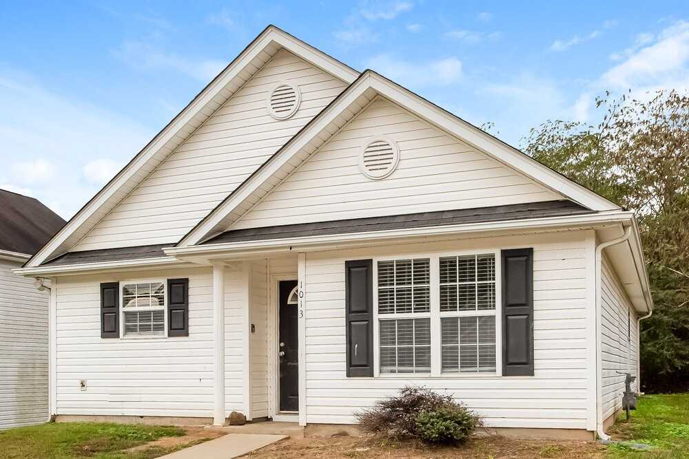 1013 Valley Ridge Rd - Photo 3 of 16