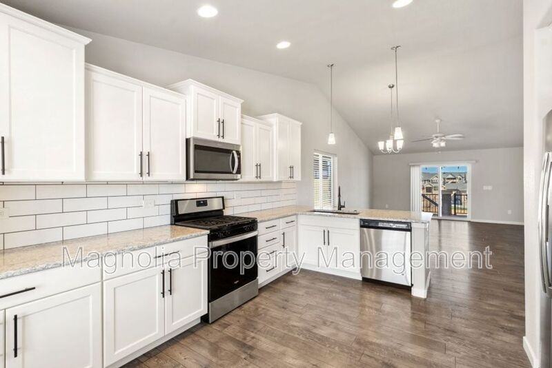 9340 Blue Birch Ct - Photo 6 of 30