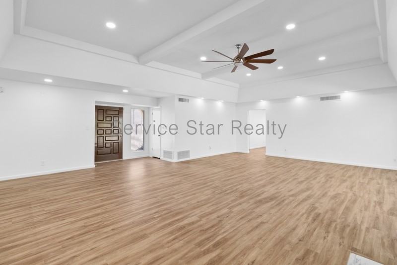 7320 E Rose Ln - Photo 6 of 27