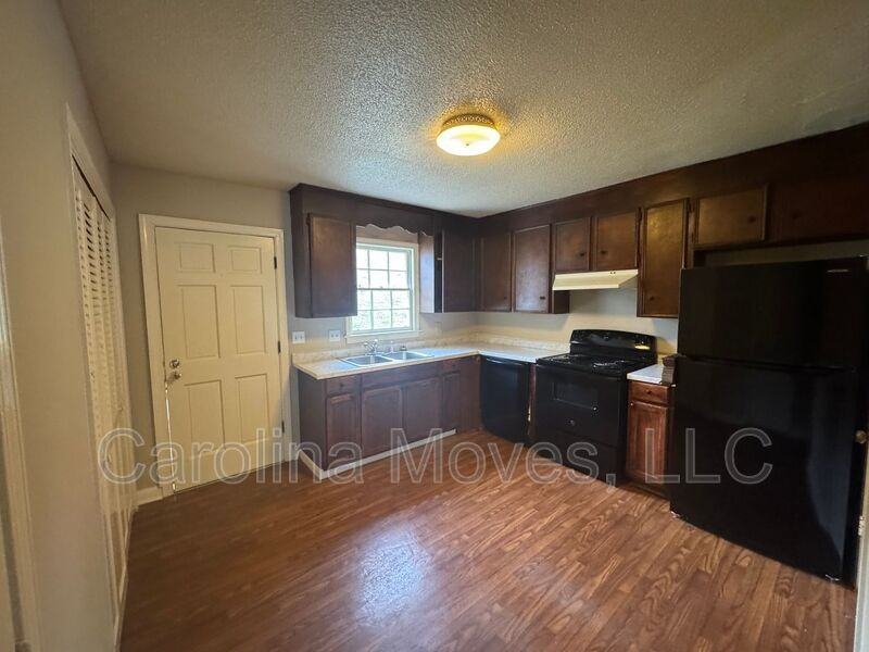 172 Pine Creek Court Ext - Photo 4 of 12