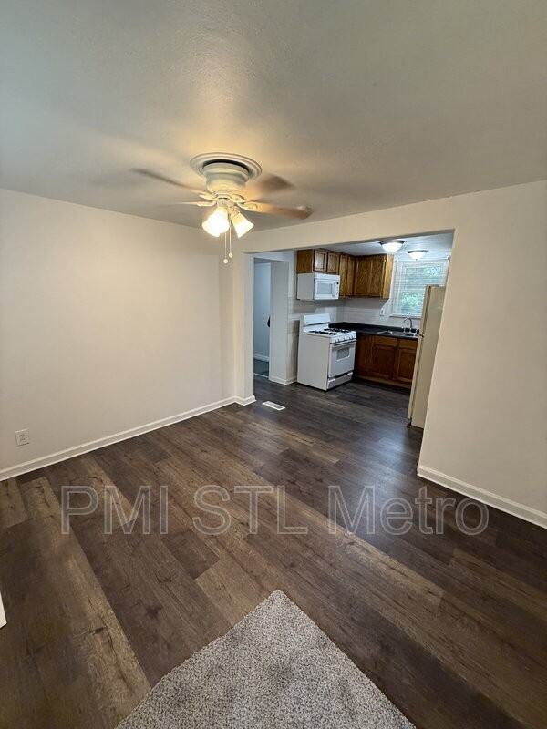240 Reasor Dr - Photo 2 of 9