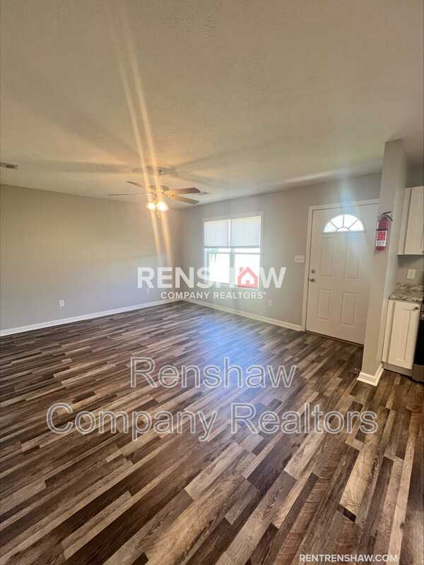 471 Dana Ave - Photo 3 of 11