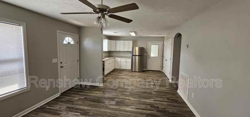 487 Dana Ave - Photo 3 of 16