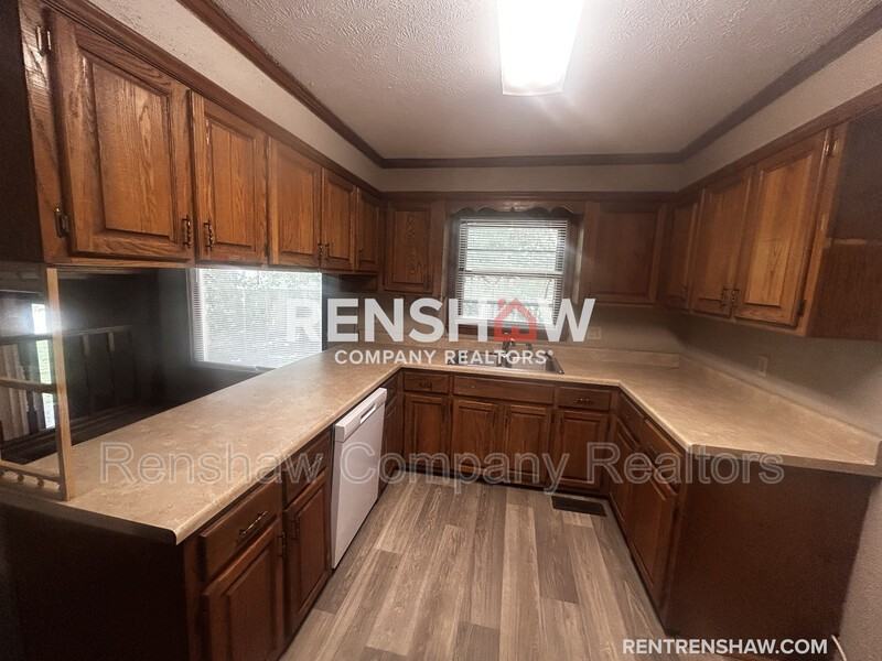 10 Dawn Pl - Photo 3 of 20