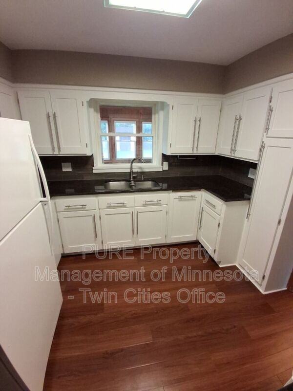 391 91st Ave Ne - Photo 2 of 31