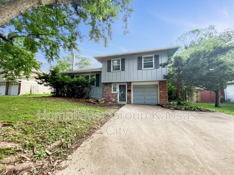 4120 S Osage St - Photo 2 of 23