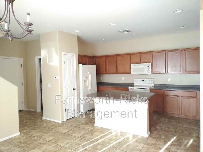 619 S Buena Vista Ave - Photo 5 of 12