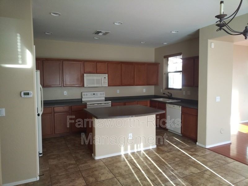 619 S Buena Vista Ave - Photo 6 of 12