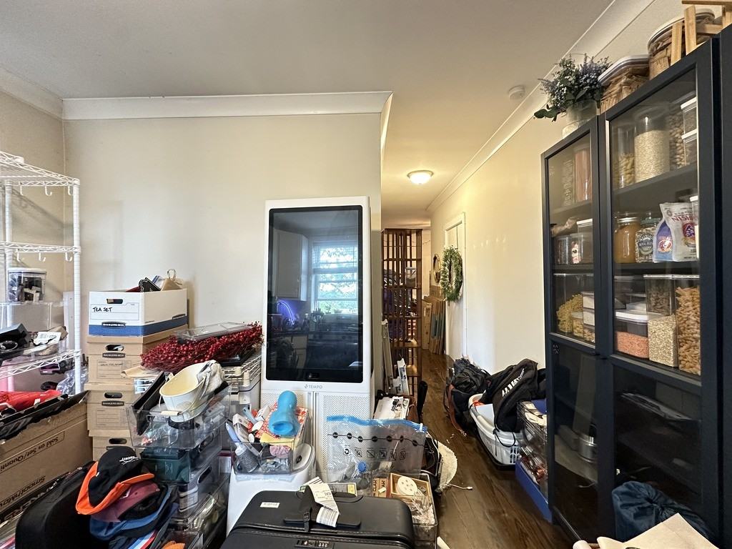646 W Roscoe St #3N - Photo 7 of 21