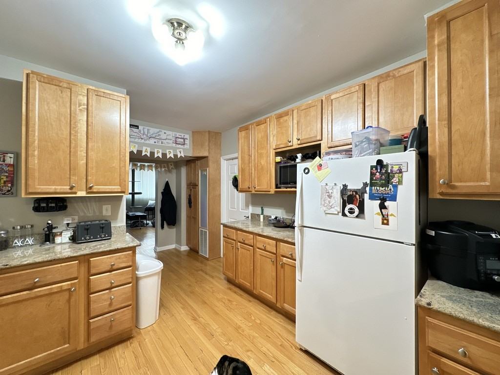 3650 W George St #1F - Photo 6 of 21