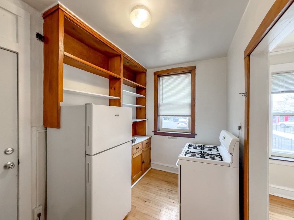 4608 N Kildare Ave #1E - Photo 5 of 21