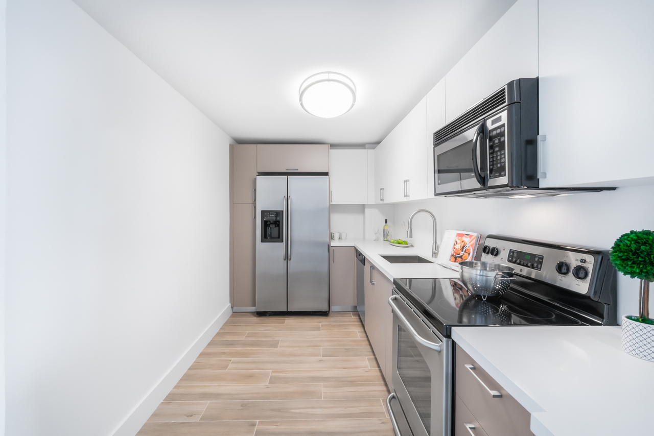 1900 South Treasure Drive #A1 - Photo 7 of 12