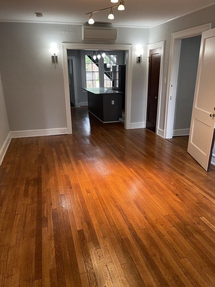 Park Avenue 3406 - Photo 7 of 24