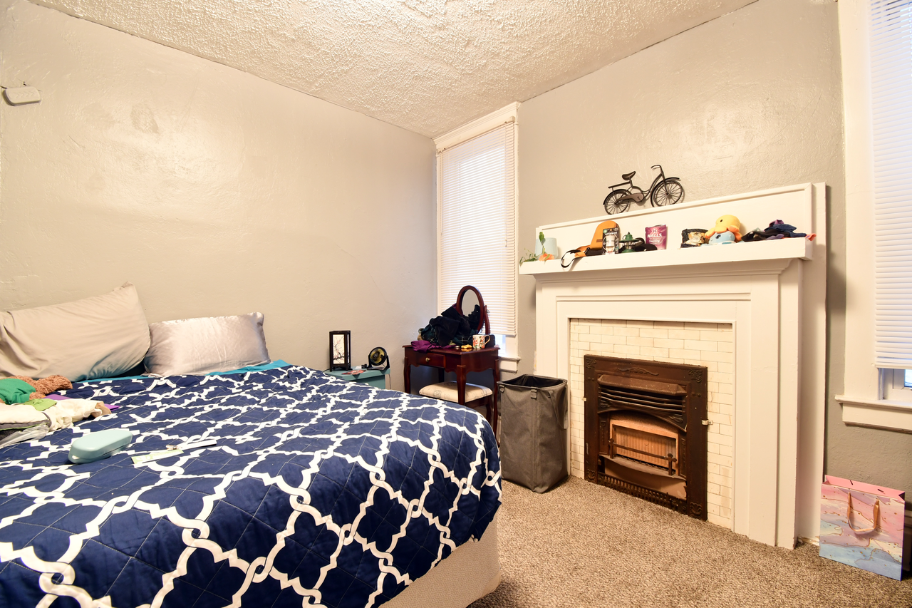 611 14th - Photo 4 of 15