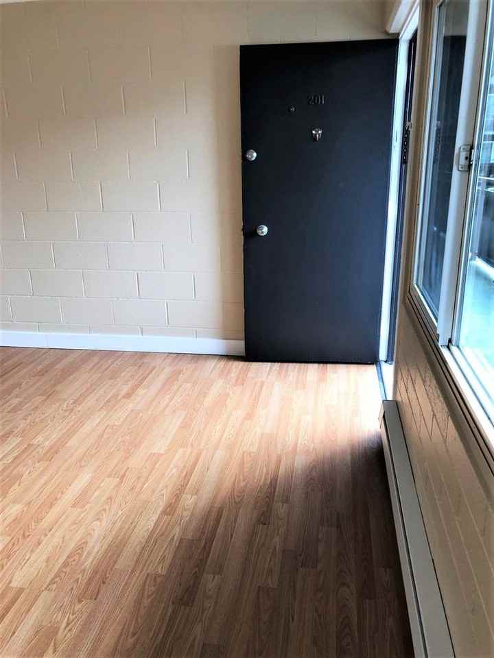 Viewmont Apartments | Modern Comfort Meets Everyday Convenience - Photo 6 of 38