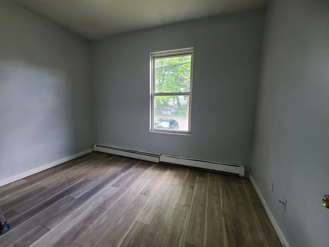 90 Chadwick Avenue - Photo 3 of 17