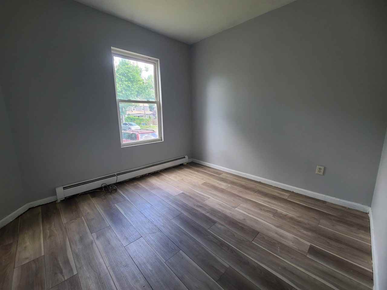 90 Chadwick Avenue - Photo 7 of 17