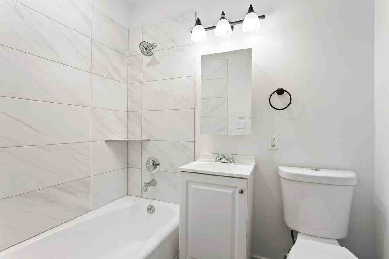 Tabor Villa - Photo 7 of 13