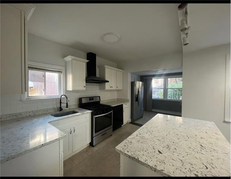 2353 Wallace Ave #2 - Photo 2 of 3