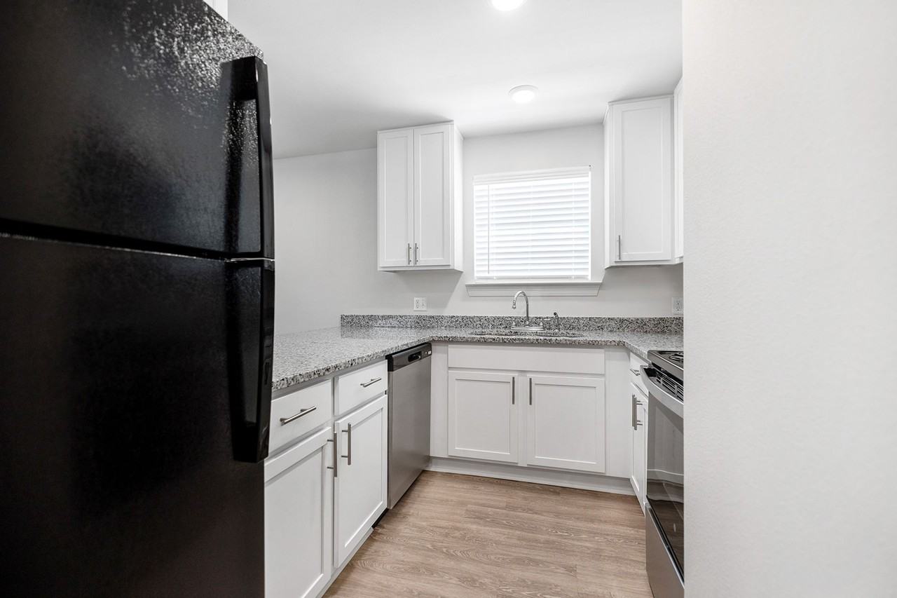 Artwalk Bucktown - Photo 2 of 35