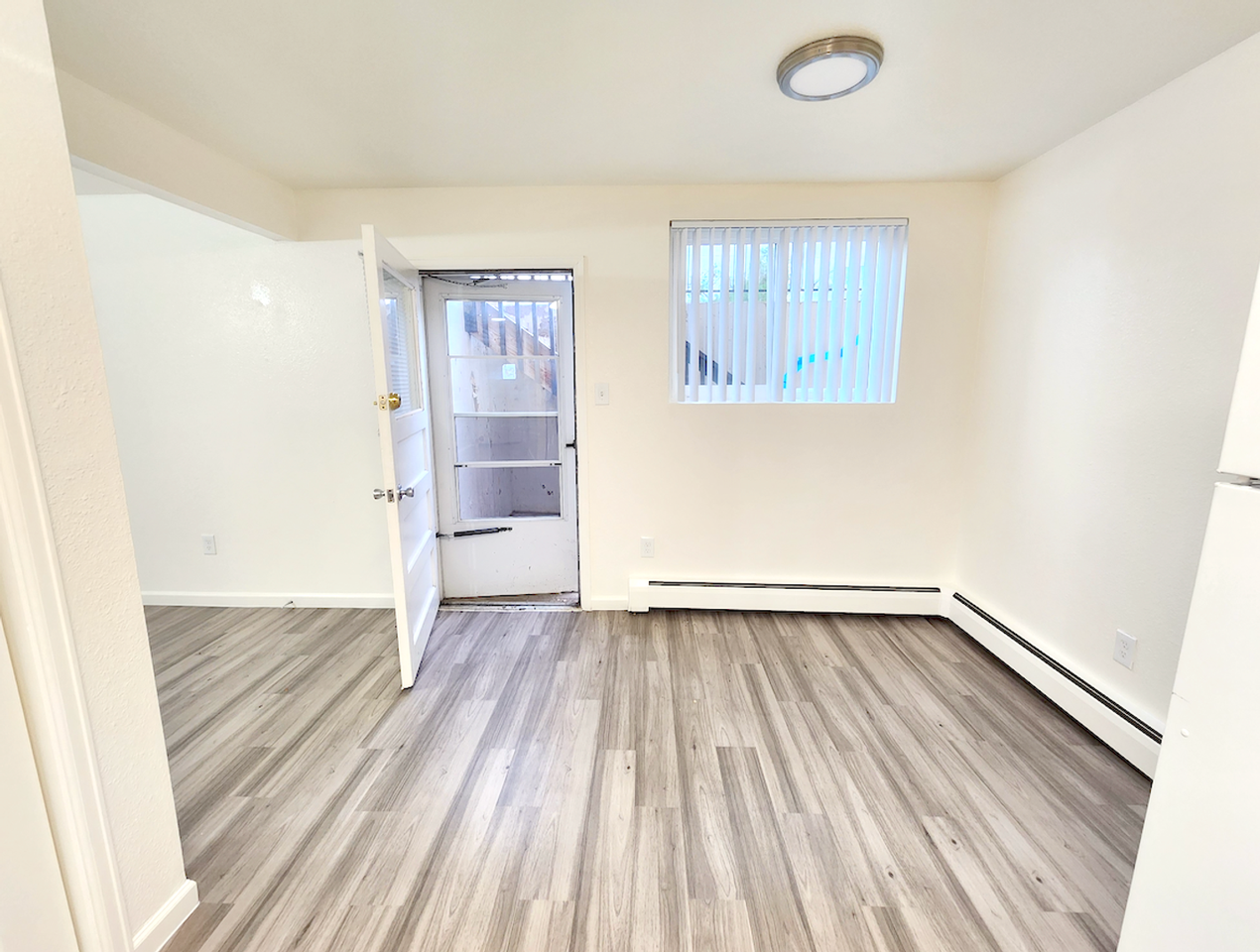 Zephyr Apartments - Photo 5 of 19