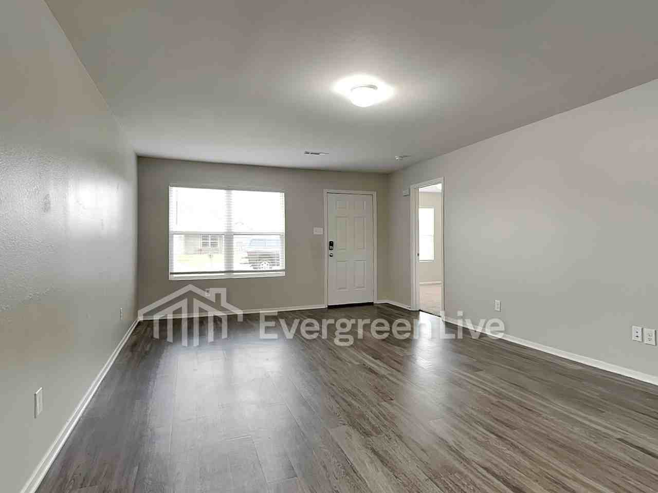 3821 Glitterman Dr - Photo 2 of 13