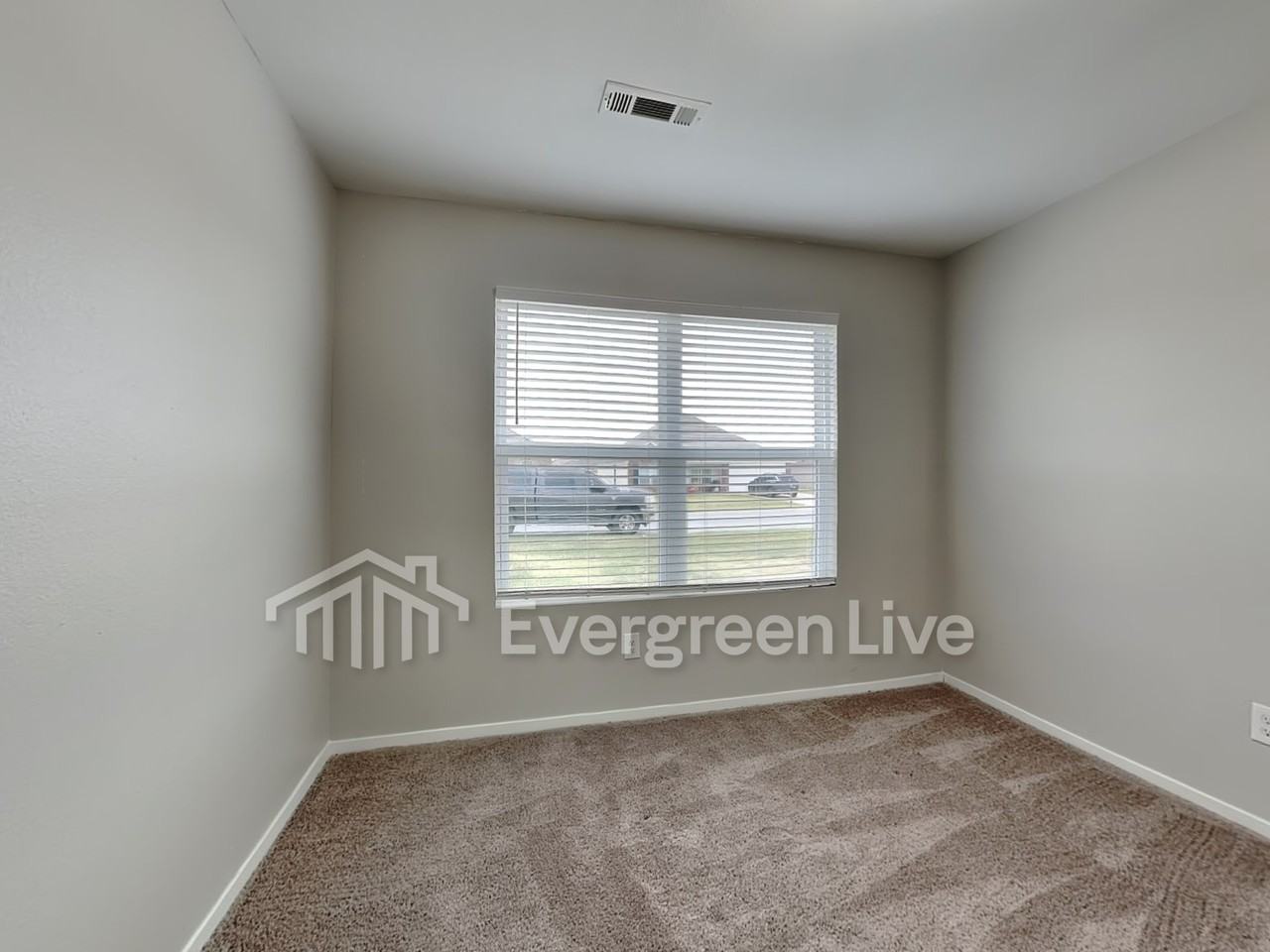 3821 Glitterman Dr - Photo 6 of 13