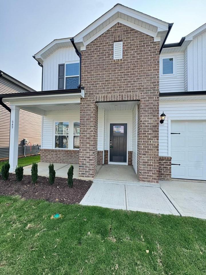 649 White Birch Ln - Photo 2 of 38