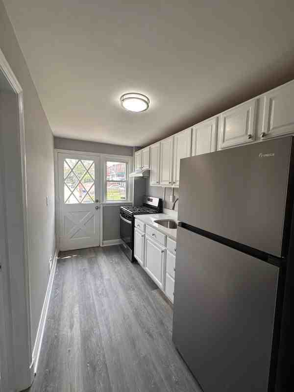 3725-FLOOR 1 BONVIEW AVE - Photo 6 of 11