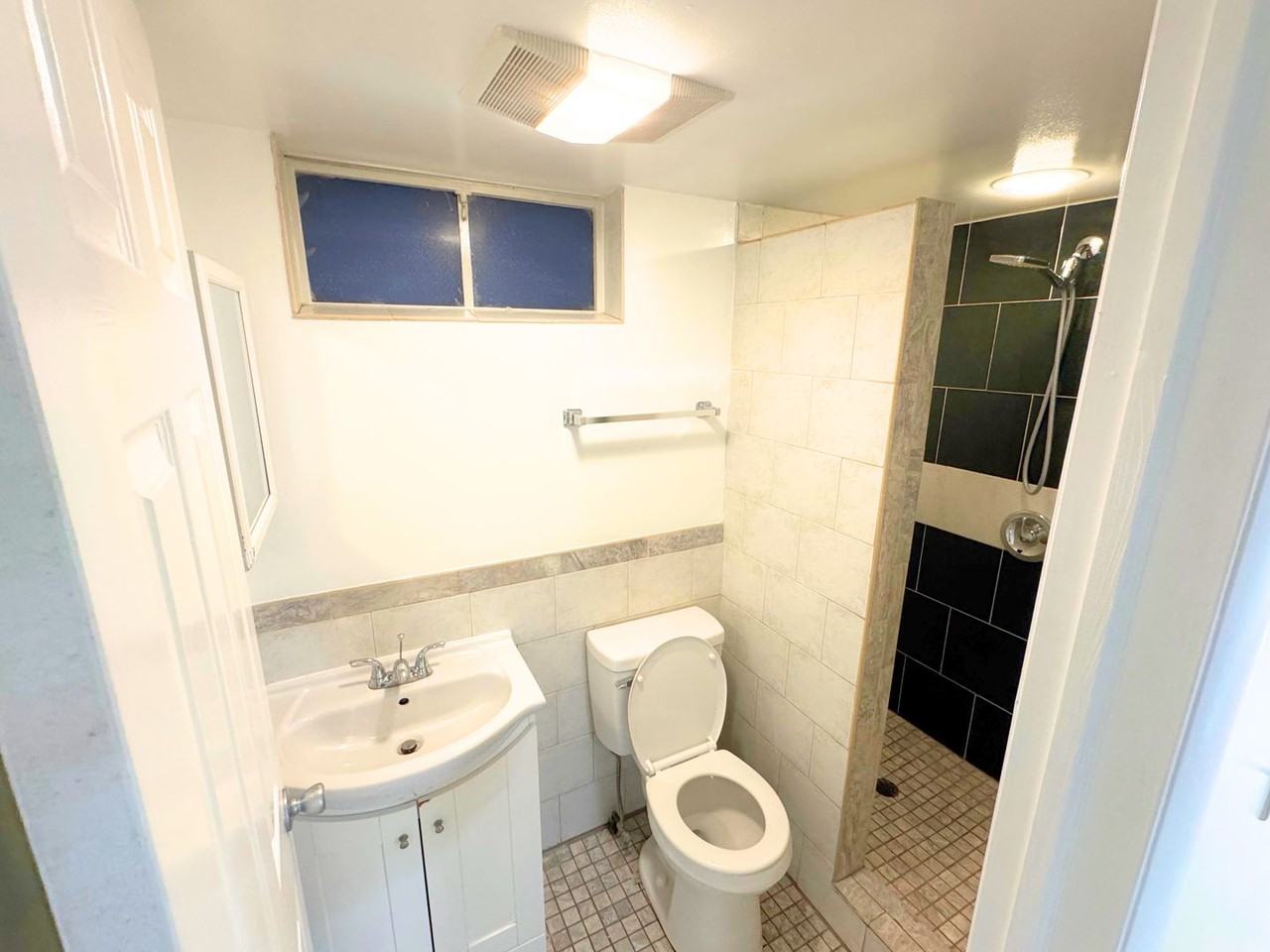 1606HE - Photo 6 of 15