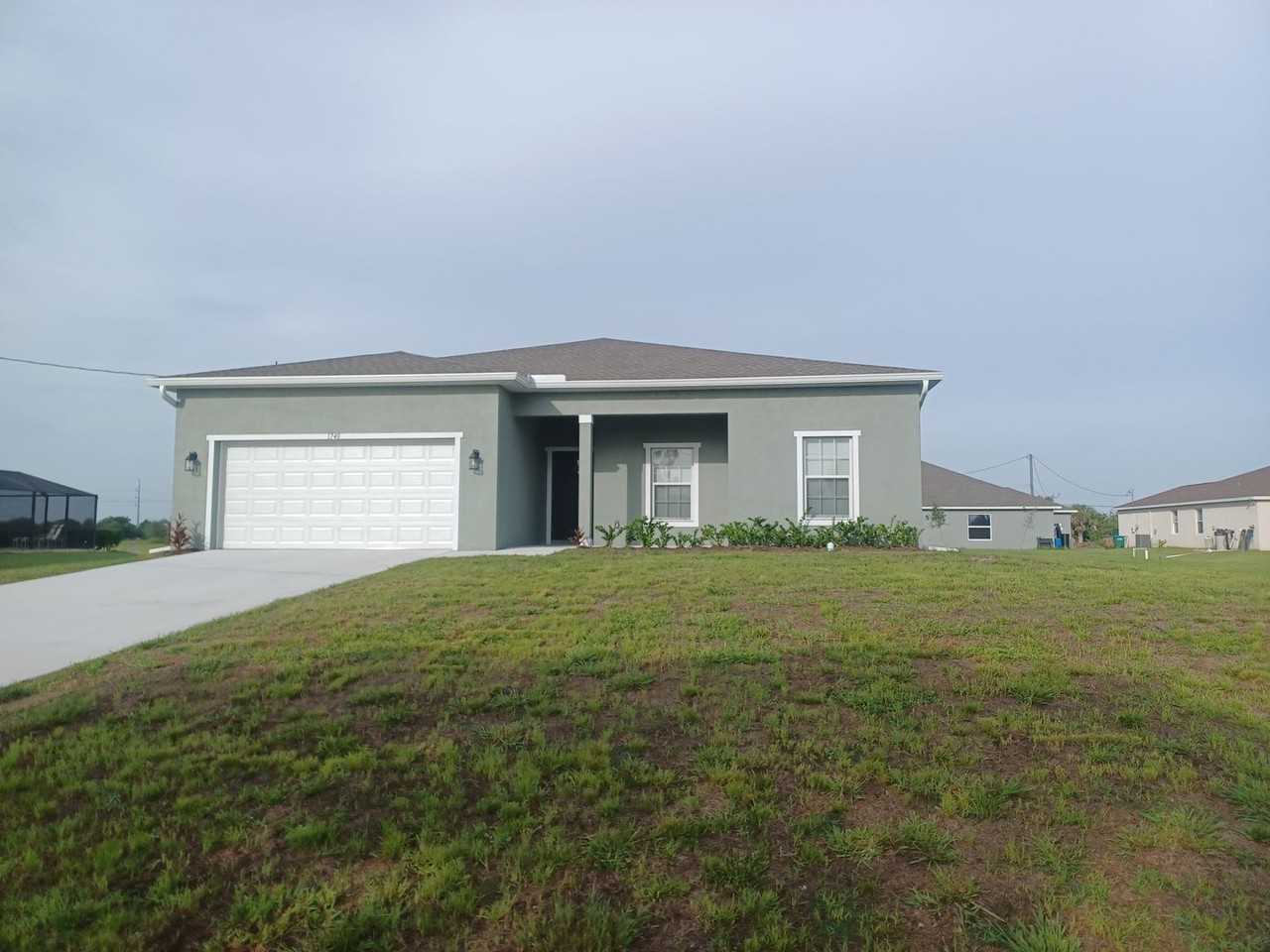 1740 Nw 9th Ter - Photo 2 of 33