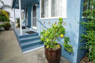 855 Emerald St - Photo 1 of 1